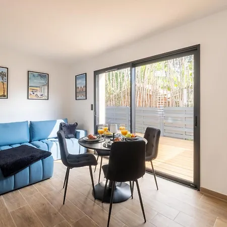 Escapade Balneo, Terrasse, Parking, Casa de Férias *