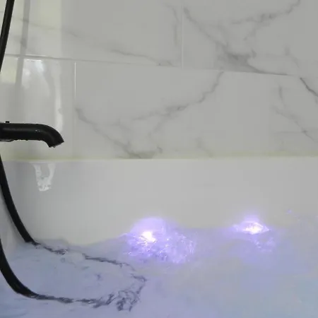 Escapade Balneo, Terrasse, Parking, Дом отдыха *